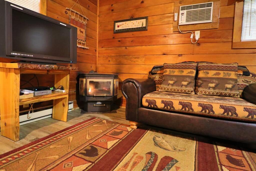 Alpine Mountain Sweetheart Cabin Jacuzzi #6 เฮเลน ภายนอก รูปภาพ